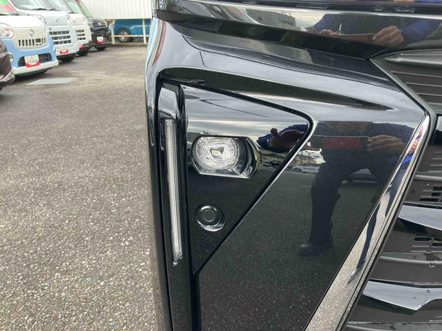 タント カスタムＲＳリミテッド　ターボ　２ＷＤ　ＣＶＴ　６６０ｃｃ　ターボ　両側電動スライドドア　衝突被害軽減ブレーキ　横滑り防止装置　ＡＢＳ　アイドリングストップ　プッシュボタンスタート　クルーズコントロール　届出済未使用車（14枚目）