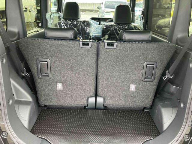 タント カスタムＲＳリミテッド　ターボ　２ＷＤ　ＣＶＴ　６６０ｃｃ　ターボ　両側電動スライドドア　衝突被害軽減ブレーキ　横滑り防止装置　ＡＢＳ　アイドリングストップ　プッシュボタンスタート　クルーズコントロール　届出済未使用車（68枚目）