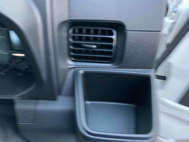 ハイゼットトラック スタンダード　農用スペシャル　４ＷＤ　ＣＶＴ　６６０ｃｃ　衝突被害軽減ブレーキ　横滑り防止装置　ＡＢＳ　アイドリングストップ　マニュアルエアコン　パワーステアリング　運転席・助手席エアバッグ　荷台作業灯　届出済未使用車（25枚目）