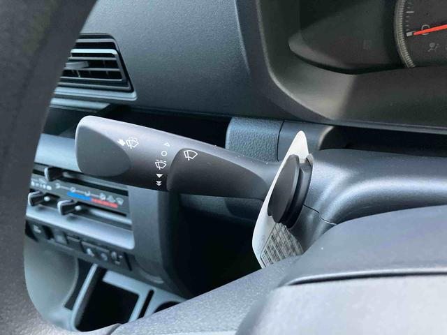 ハイゼットトラック スタンダード　農用スペシャル　４ＷＤ　ＣＶＴ　６６０ｃｃ　衝突被害軽減ブレーキ　横滑り防止装置　ＡＢＳ　アイドリングストップ　マニュアルエアコン　パワーステアリング　運転席・助手席エアバッグ　荷台作業灯　届出済未使用車（35枚目）