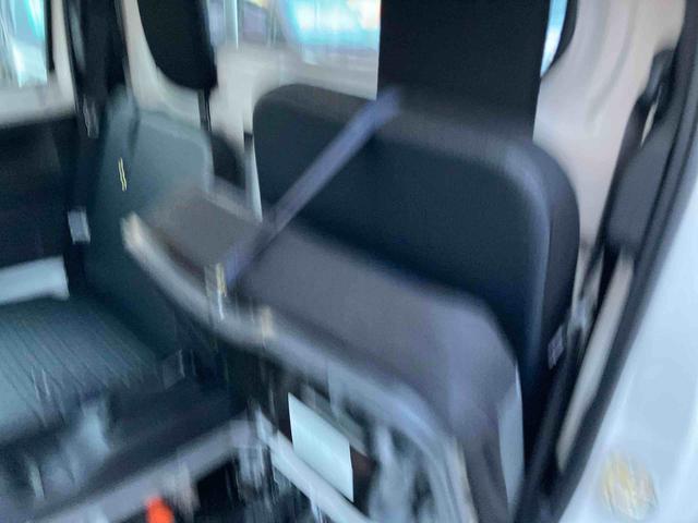 ハイゼットトラック スタンダード　農用スペシャル　４ＷＤ　ＣＶＴ　６６０ｃｃ　衝突被害軽減ブレーキ　横滑り防止装置　ＡＢＳ　アイドリングストップ　マニュアルエアコン　パワーステアリング　運転席・助手席エアバッグ　荷台作業灯　届出済未使用車（70枚目）