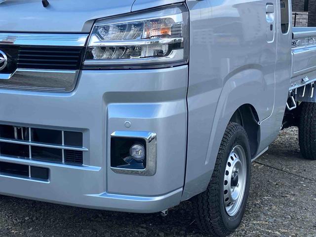 ハイゼットトラック ジャンボエクストラ　４ＷＤ　ＣＶＴ　６６０ｃｃ　衝突被害軽減ブレーキ　横滑り防止装置　ＡＢＳ　アイドリングストップ　プッシュボタンスタート　マニュアルエアコン　パワーステアリング　前席パワーウィンドウ　届出済未使用車（7枚目）