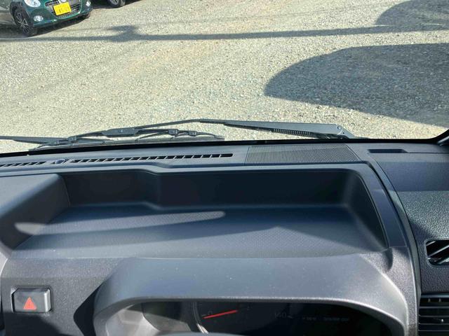 ハイゼットトラック ジャンボエクストラ　４ＷＤ　ＣＶＴ　６６０ｃｃ　衝突被害軽減ブレーキ　横滑り防止装置　ＡＢＳ　アイドリングストップ　プッシュボタンスタート　マニュアルエアコン　パワーステアリング　前席パワーウィンドウ　届出済未使用車（46枚目）