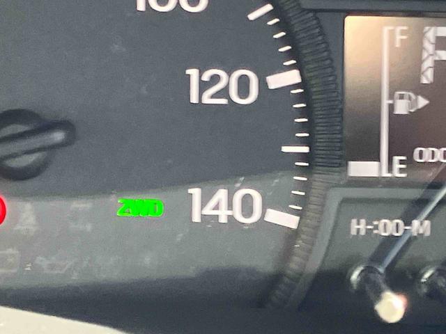 ハイゼットトラック ジャンボエクストラ　４ＷＤ　ＣＶＴ　６６０ｃｃ　衝突被害軽減ブレーキ　横滑り防止装置　ＡＢＳ　アイドリングストップ　プッシュボタンスタート　マニュアルエアコン　パワーステアリング　前席パワーウィンドウ　届出済未使用車（50枚目）