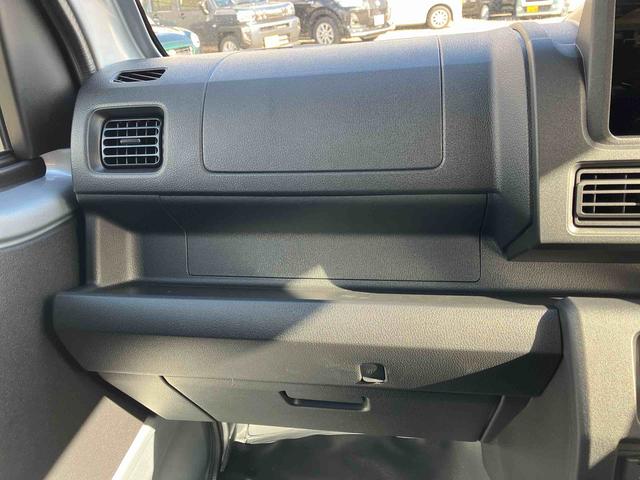 ハイゼットトラック ジャンボエクストラ　４ＷＤ　ＣＶＴ　６６０ｃｃ　衝突被害軽減ブレーキ　横滑り防止装置　ＡＢＳ　アイドリングストップ　プッシュボタンスタート　マニュアルエアコン　パワーステアリング　前席パワーウィンドウ　届出済未使用車（56枚目）