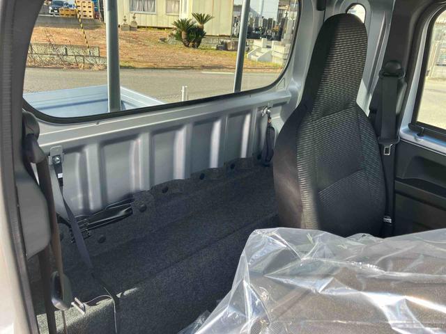 ハイゼットトラック ジャンボエクストラ　４ＷＤ　ＣＶＴ　６６０ｃｃ　衝突被害軽減ブレーキ　横滑り防止装置　ＡＢＳ　アイドリングストップ　プッシュボタンスタート　マニュアルエアコン　パワーステアリング　前席パワーウィンドウ　届出済未使用車（68枚目）