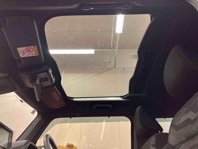 タフト Ｇターボ　４ＷＤ　６６０ｃｃ　スカイフィールトップ　衝突被害軽減ブレーキ　横滑り防止装置　ＡＢＳ　アイドリングストップ　プッシュボタンスタート　ナビ　クルーズコントロール　前席シートヒーター　車検整備付（30枚目）