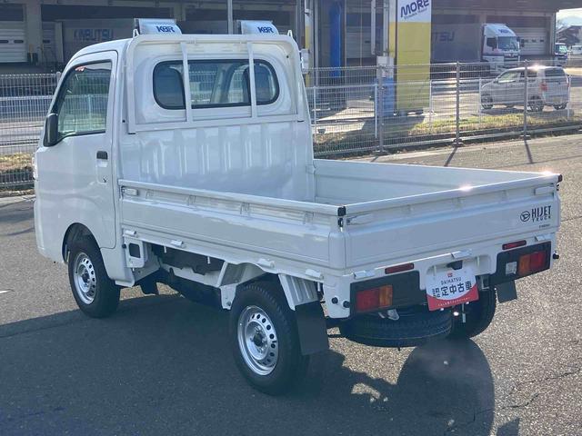 ハイゼットトラック スタンダード　４ＷＤ　５速マニュアル　衝突被害軽減ブレーキ　横滑り防止装置　ＡＢＳ　運転席・助手席エアバッグ　アイドリングストップ　マニュアルエアコン　パワーステアリング　届出済未使用車（52枚目）