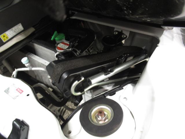 KCエアコン・パワステ AM/FMラジオ 4WD MT5速 エアコン パワーステアリング 運転席エアバッグ ティーゼットデオプラス(8枚目)