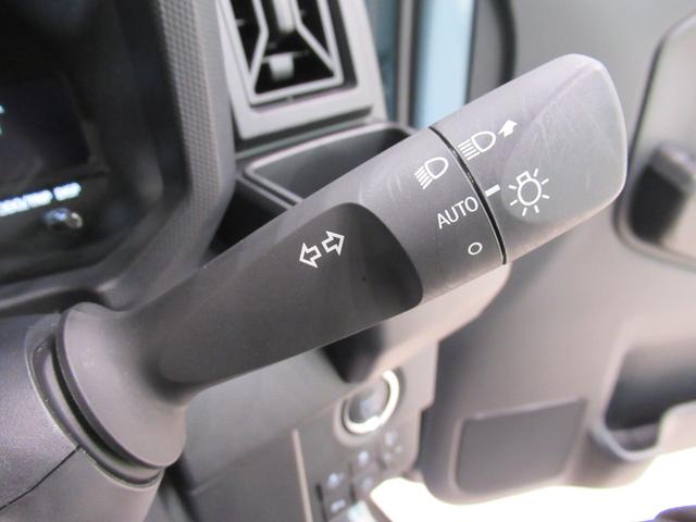 タフト Ｘ　バックモニター　９インチディスプレイオーディオ　ＵＳＢ入力端子　Ｂｌｕｅｔｏｏｔｈ　オートライト　キーフリー　アイドリングストップ　電動パーキングブレーキ　ティーゼットデオプラス（21枚目）