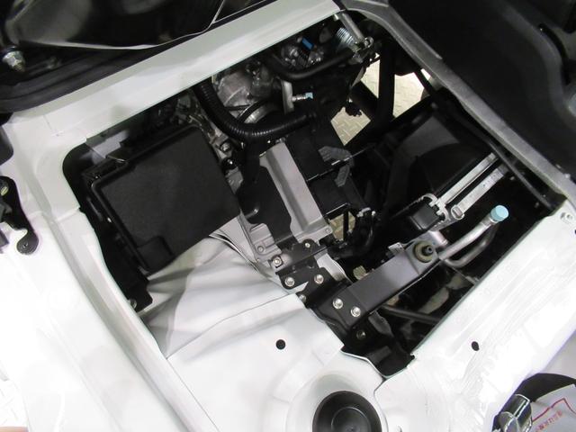 ハイゼットトラック スタンダード　農用スペシャル　４ＷＤ　ＭＴ５速　荷台作業灯　ＡＭ／ＦＭラジオ　オートライト　アイドリングストップ　衝突被害軽減システム　レーンアシスト　オートマチックハイビーム　ティーゼットデオプラス（11枚目）
