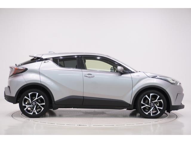 Ｃ－ＨＲ Ｇ　オートライト　キーフリー　電動格納式ドアミラー　エアコン　パワーステアリング　パワーウィンドウ　運転席エアバッグ　ＡＢＳ　ティーゼットデオプラス（5枚目）