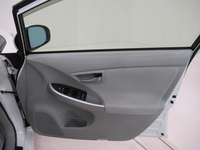 プリウスPHV S シートヒーター オートライト キーフリー 電動格納式ドアミラー エアコン パワーステアリング パワーウィンドウ 運転席エアバッグ ABS ティーゼットデオプラス(45枚目)