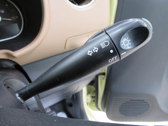 ミラココア ココアプラスＸ　キーフリー　アイドリングストップ　ＣＤチューナー　電動格納式ドアミラー　エアコン　パワーステアリング　パワーウィンドウ　運転席エアバッグ　ＡＢＳ　ティーゼットデオプラス（19枚目）