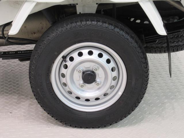 ハイゼットトラック スタンダード　農用スペシャル　４ＷＤ　ＭＴ５速　荷台作業灯　ＣＤチューナー　エアコン　パワーステアリング　運転席エアバッグ　ＡＢＳ　ティーゼットデオプラス（7枚目）