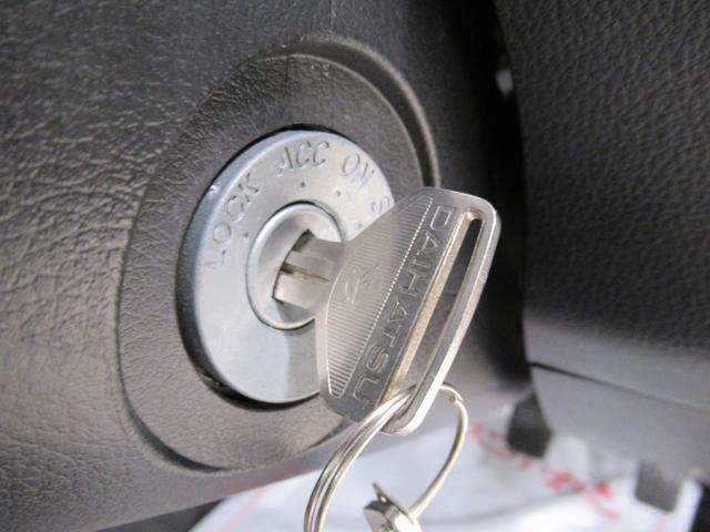 ハイゼットトラック スタンダード　農用スペシャル　４ＷＤ　ＭＴ５速　荷台作業灯　ＣＤチューナー　エアコン　パワーステアリング　運転席エアバッグ　ＡＢＳ　ティーゼットデオプラス（14枚目）