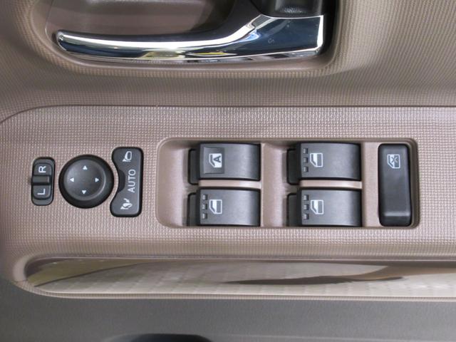 ムーヴキャンバス セオリーＧ　バックモニター　７インチナビ　両側パワースライドドア　シートヒーター　ＵＳＢ入力端子　Ｂｌｕｅｔｏｏｔｈ　ホッとカップホルダー　オートライト　キーフリー　アイドリングストップ　ティーゼットデオプラス（16枚目）