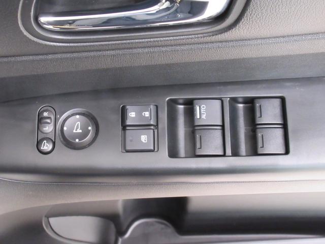 N-BOX G・ターボLパッケージ 左側パワースライドドア オートライト キーフリー 電動格納式ドアミラー エアコン パワーステアリング パワーウィンドウ 運転席エアバッグ ABS ティーゼットデオプラス(15枚目)