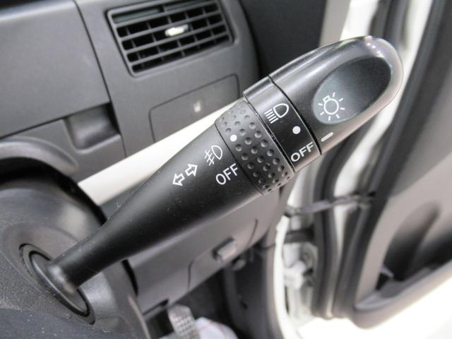 ムーヴ カスタム メモリアルエディション キーフリー 電動格納式ドアミラー エアコン パワーステアリング パワーウィンドウ 運転席エアバッグ ABS ティーゼットデオプラス(19枚目)