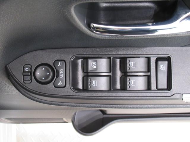 タント カスタムＸ　シートヒーター　両側パワースライドドア　オートライト　キーフリー　パノラマモニター　ナビ　ＵＳＢ入力端子　Ｂｌｕｅｔｏｏｔｈ　ティーゼットデオプラス　エコアイドル非装着車（15枚目）