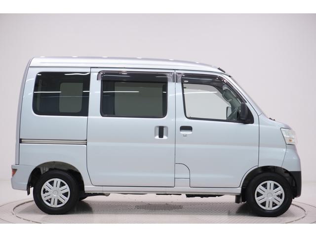 ハイゼットカーゴ デラックス SA3 4WD 両側スライドドア キーレスエントリー アイドリングストップ USB入力端子 衝突被害軽減システム レーンアシスト オートマチックハイビーム ティーゼットデオプラス(5枚目)