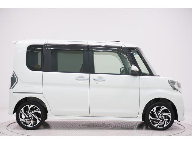 県内１３店舗にて常時５００台以上ダイハツ車を展示中です。見て、触って、納得のいく一台をぜひ見つけてください。