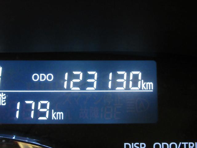 たとえばダイハツのお店にある、たくさんのスマアシ搭載車は、正常に作動する事をしっかり確認します。