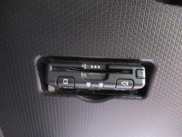 タント Xセレクション シートヒーター 両側パワースライドドア オートライト キーフリー アイドリングストップ パノラマモニター ナビ ドライブレコーダー USB入力端子 Bluetooth ティーゼットデオプラス(18枚目)