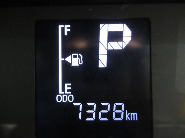 タント Ｘ　パノラマモニター　７インチナビ　ドライブレコーダー　左側パワースライドドア　シートヒーター　ＵＳＢ入力端子　Ｂｌｕｅｔｏｏｔｈ　オートライト　キーフリー　アイドリングストップ　ティーゼットデオプラス（11枚目）