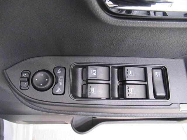 タント カスタムＲＳ　バックモニター　９インチディスプレイオーディオ　ドライブレコーダー　両側パワースライドドア　シートヒーター　ＵＳＢ入力端子　Ｂｌｕｅｔｏｏｔｈ　オートライト　キーフリー　アイドリングストップ（16枚目）