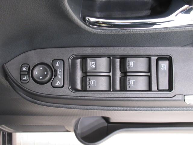 タント カスタムＲＳ　パノラマモニター　７インチナビ　ドライブレコーダー　両側パワースライドドア　シートヒーター　ＵＳＢ入力端子　Ｂｌｕｅｔｏｏｔｈ　オートライト　キーフリー　アイドリングストップ　ティーゼットデオプラス（16枚目）