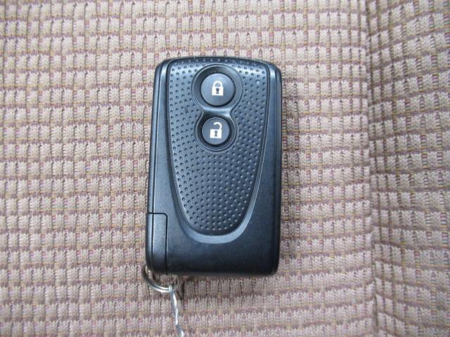 ミラココア ココアプラスＸ　キーフリー　アイドリングストップ　電動格納式ドアミラー　エアコン　パワーステアリング　パワーウィンドウ　運転席エアバッグ　ＡＢＳ　ティーゼットデオプラス（51枚目）