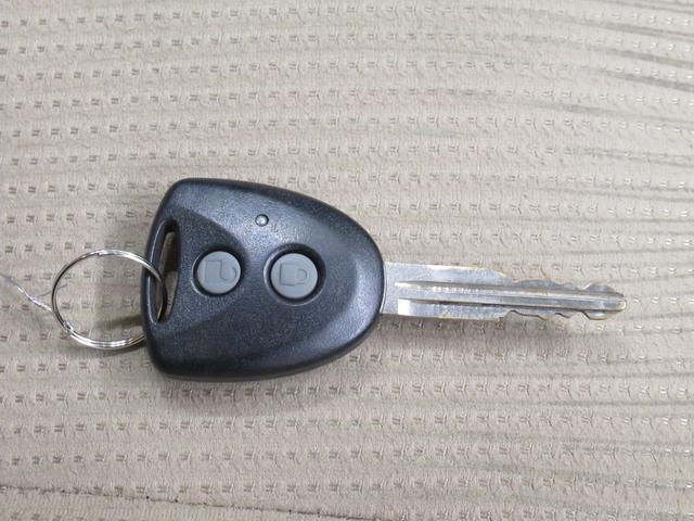 ミラ Ｘスペシャル　ＭＴ５速　キーレスエントリー　ＣＤチューナー　エアコン　パワーステアリング　パワーウィンドウ　運転席エアバッグ　ＡＢＳ　ティーゼットデオプラス（46枚目）