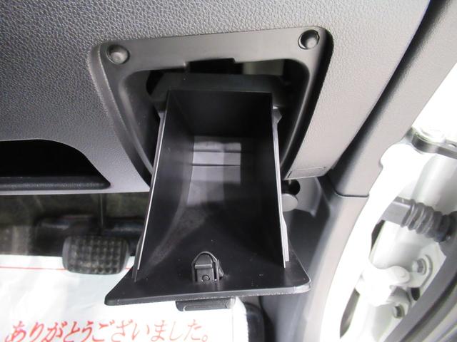 ムーヴ カスタムＸリミテッド　キーフリー　ＣＤチューナー　電動格納式ドアミラー　エアコン　パワーステアリング　パワーウィンドウ　運転席エアバッグ　ＡＢＳ　ティーゼットデオプラス（27枚目）