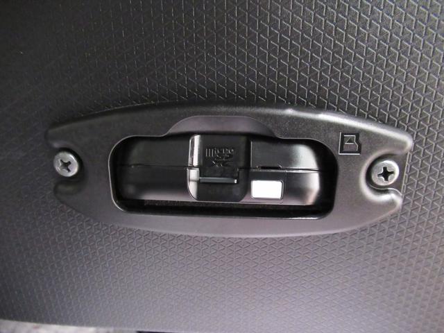 お客様のご要望に合わせ、点検・車検の案内やその後の調子伺いなど、メール・コールセンター・担当スタッフがもれなく行います。