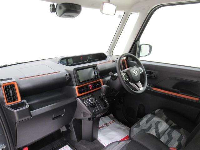 タント ファンクロスターボ　パノラマモニター　７インチナビ　ドライブレコーダー　両側パワースライドドア　シートヒーター　ＵＳＢ入力端子　Ｂｌｕｅｔｏｏｔｈ　オートライト　キーフリー　ティーゼットデオプラス　エコアイドル非装着車（13枚目）