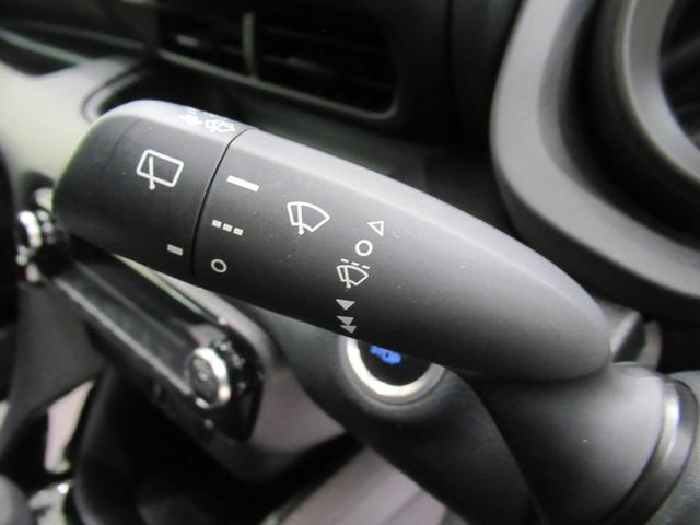 ヤリス G オートライト キーフリー USB入力端子 電動格納式ドアミラー エアコン パワーステアリング パワーウィンドウ 運転席エアバッグ ABS ティーゼットデオプラス(20枚目)