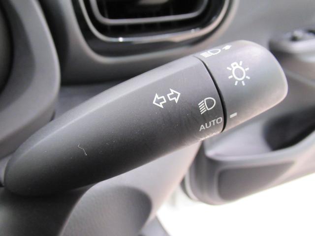 ヤリス G オートライト キーフリー USB入力端子 電動格納式ドアミラー エアコン パワーステアリング パワーウィンドウ 運転席エアバッグ ABS ティーゼットデオプラス(21枚目)