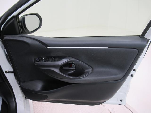 ヤリス G オートライト キーフリー USB入力端子 電動格納式ドアミラー エアコン パワーステアリング パワーウィンドウ 運転席エアバッグ ABS ティーゼットデオプラス(45枚目)