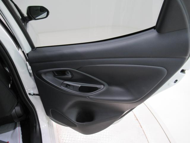 ヤリス G オートライト キーフリー USB入力端子 電動格納式ドアミラー エアコン パワーステアリング パワーウィンドウ 運転席エアバッグ ABS ティーゼットデオプラス(47枚目)