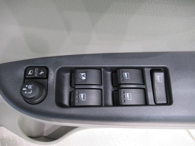 パッソ Ｘ　Ｇパッケージ　オートライト　キーフリー　アイドリングストップ　電動格納式ドアミラー　エアコン　パワーステアリング　パワーウィンドウ　運転席エアバッグ　ＡＢＳ　ティーゼットデオプラス（14枚目）