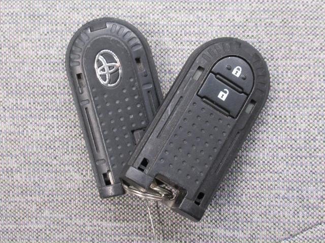 パッソ Ｘ　Ｇパッケージ　オートライト　キーフリー　アイドリングストップ　電動格納式ドアミラー　エアコン　パワーステアリング　パワーウィンドウ　運転席エアバッグ　ＡＢＳ　ティーゼットデオプラス（52枚目）