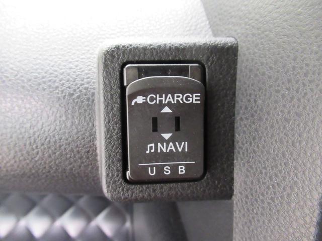 タント カスタムＸスタイルセレクション　シートヒーター　両側パワースライドドア　オートライト　キーフリー　アイドリングストップ　バックモニター　ナビ　ドライブレコーダー　ＵＳＢ入力端子　Ｂｌｕｅｔｏｏｔｈ　ティーゼットデオプラス（26枚目）