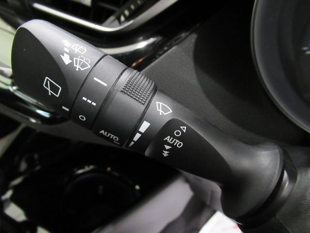 Ｃ－ＨＲ Ｇ　オートライト　キーフリー　電動格納式ドアミラー　エアコン　パワーステアリング　パワーウィンドウ　運転席エアバッグ　ＡＢＳ　ティーゼットデオプラス（20枚目）