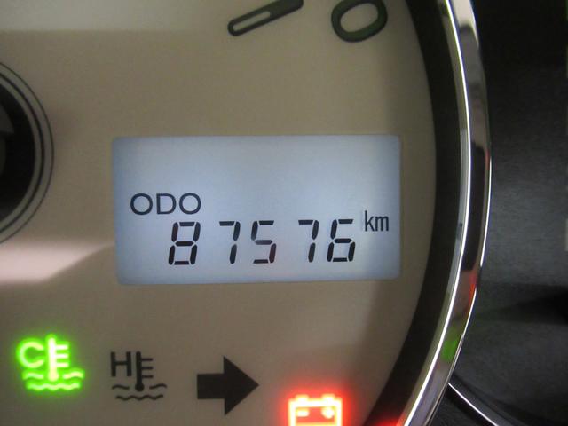 ミラココア ココアプラスＸ　キーフリー　アイドリングストップ　電動格納式ドアミラー　エアコン　パワーステアリング　パワーウィンドウ　運転席エアバッグ　ＡＢＳ　ティーゼットデオプラス（10枚目）