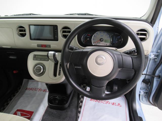 ミラココア ココアプラスＸ　キーフリー　アイドリングストップ　電動格納式ドアミラー　エアコン　パワーステアリング　パワーウィンドウ　運転席エアバッグ　ＡＢＳ　ティーゼットデオプラス（11枚目）
