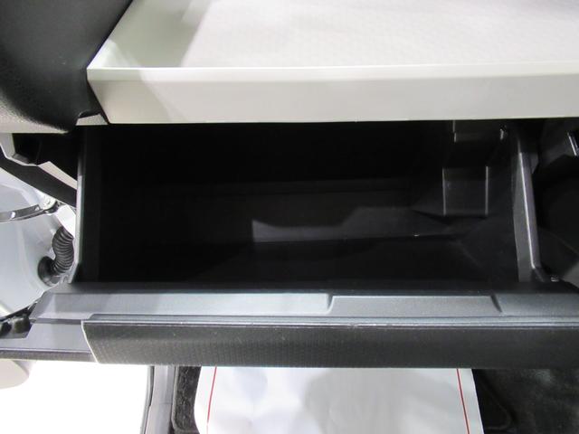 タント Ｘ　パノラマモニター　１０インチナビ　ドライブレコーダー　左側パワースライドドア　シートヒーター　ＵＳＢ入力端子　Ｂｌｕｅｔｏｏｔｈ　オートライト　キーフリー　アイドリングストップ　ティーゼットデオプラス（31枚目）