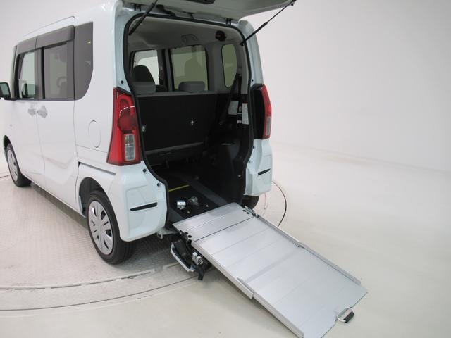 タント スローパーＸ　パノラマモニター　１０インチナビ　ドライブレコーダー　両側パワースライドドア　シートヒーター　ＵＳＢ入力端子　Ｂｌｕｅｔｏｏｔｈ　オートライト　キーフリー　アイドリングストップ　福祉車両（8枚目）