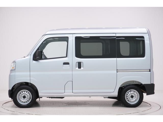 ハイゼットカーゴ デラックス　４ＷＤ　ＡＭ／ＦＭラジオ　両側スライドドア　オートライト　キーレスエントリー　アイドリングストップ　衝突被害軽減システム　レーンアシスト　オートマチックハイビーム　ティーゼットデオプラス（5枚目）