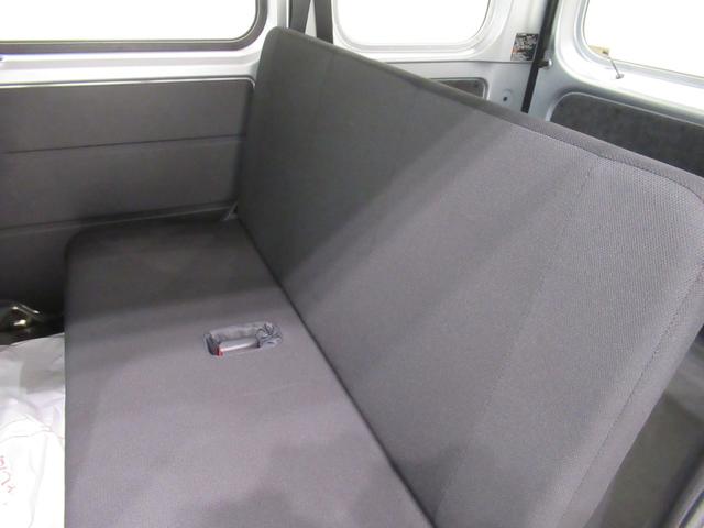 ハイゼットカーゴ デラックス　４ＷＤ　ＡＭ／ＦＭラジオ　両側スライドドア　オートライト　キーレスエントリー　アイドリングストップ　衝突被害軽減システム　レーンアシスト　オートマチックハイビーム　ティーゼットデオプラス（37枚目）